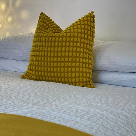 Vibrant Apartments Close To City Centre Cardiff Luaran gambar