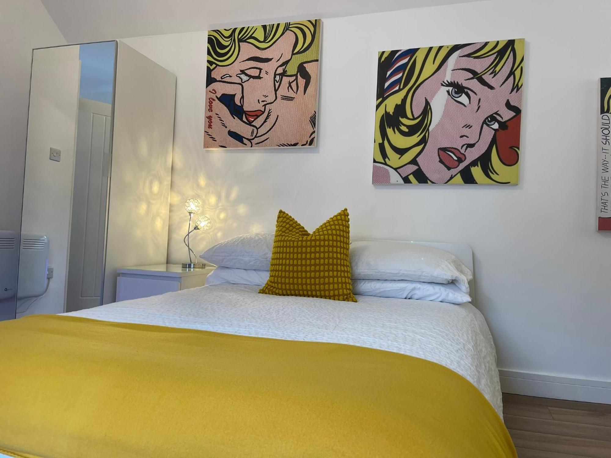 Vibrant Apartments Close To City Centre Cardiff Luaran gambar